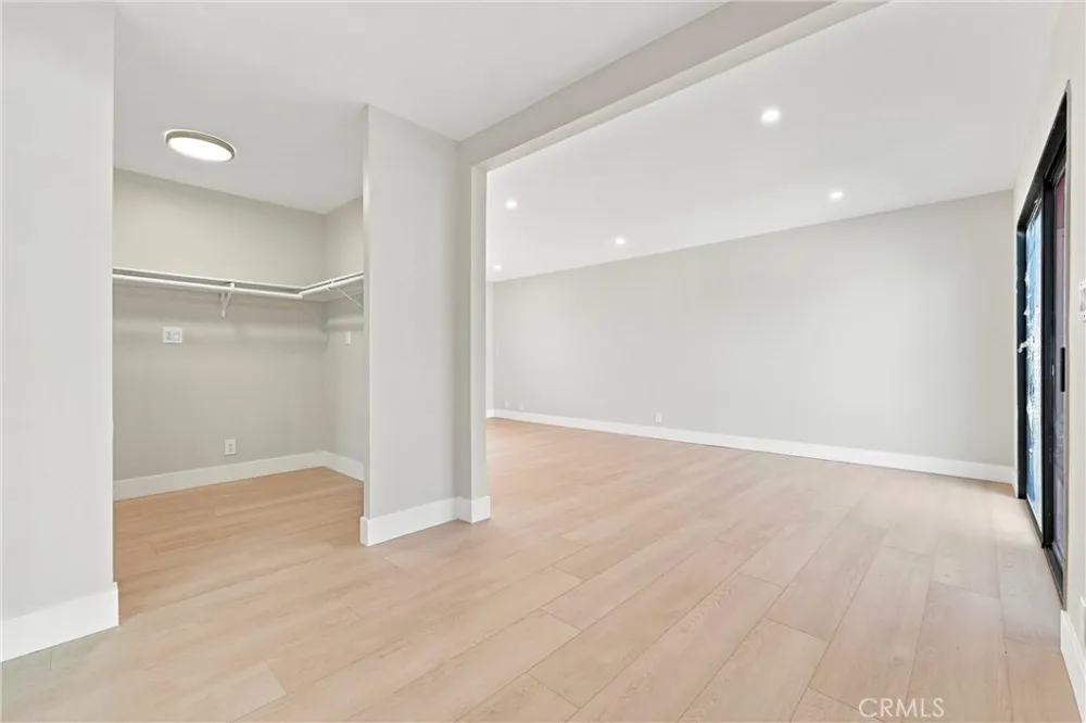 7751 Newman #4 Huntington Beach, CA 92647