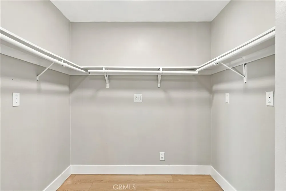 7751 Newman #4 Huntington Beach, CA 92647