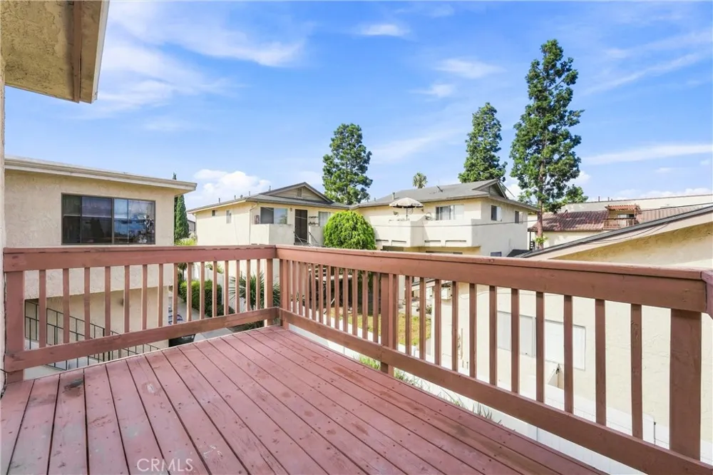 7751 Newman #4 Huntington Beach, CA 92647