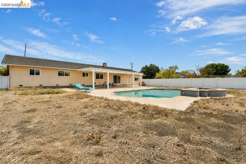 3199 Crismore Dr Oakley, CA 94561