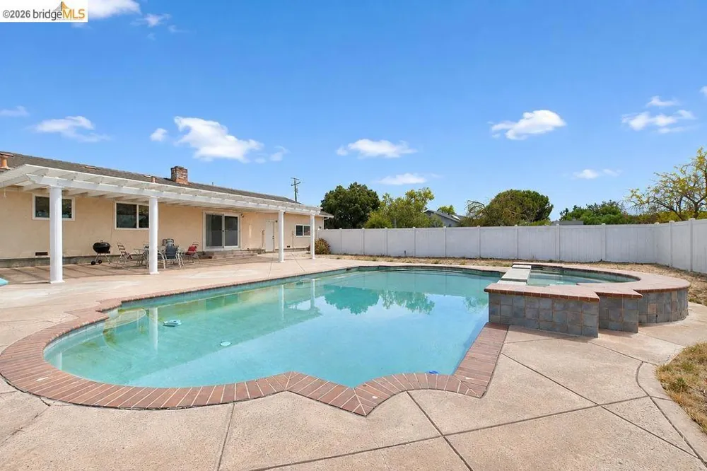 3199 Crismore Dr Oakley, CA 94561