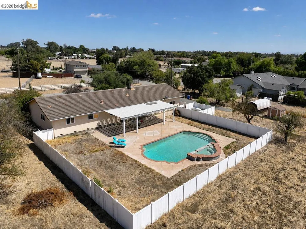 3199 Crismore Dr Oakley, CA 94561