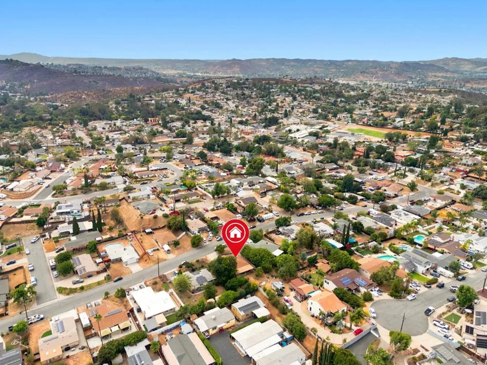 9049 Bubbling Wells Rd Lakeside, CA 92040