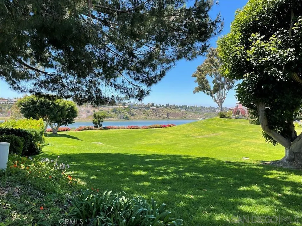 404 Vista Suerte Newport Beach, CA 92660