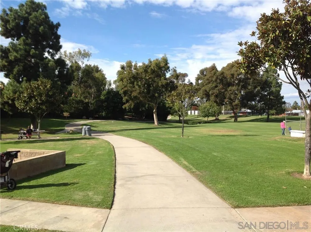 404 Vista Suerte Newport Beach, CA 92660