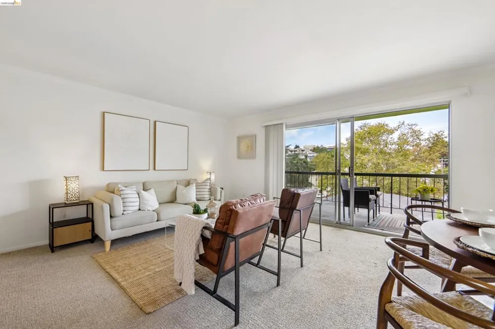 321 Warwick Ave #303 Oakland, CA 94610