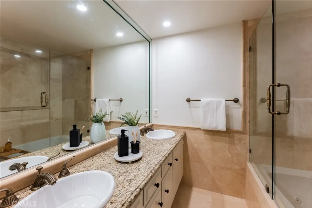 11717 Monte Leon Way Porter Ranch, CA 91326