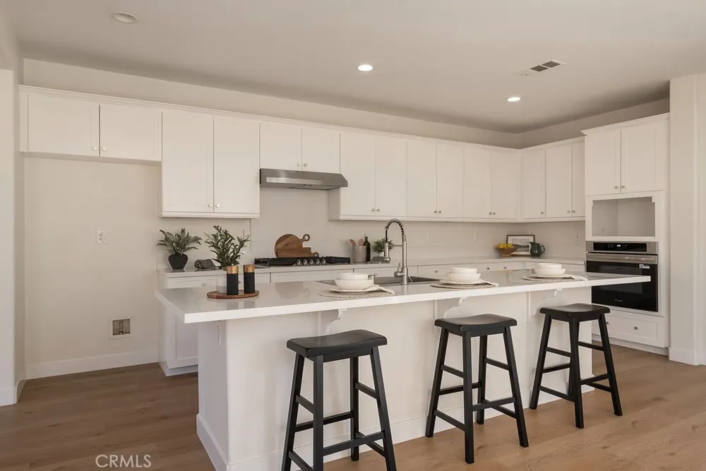 243 Monument Parkway Perris, CA 92570