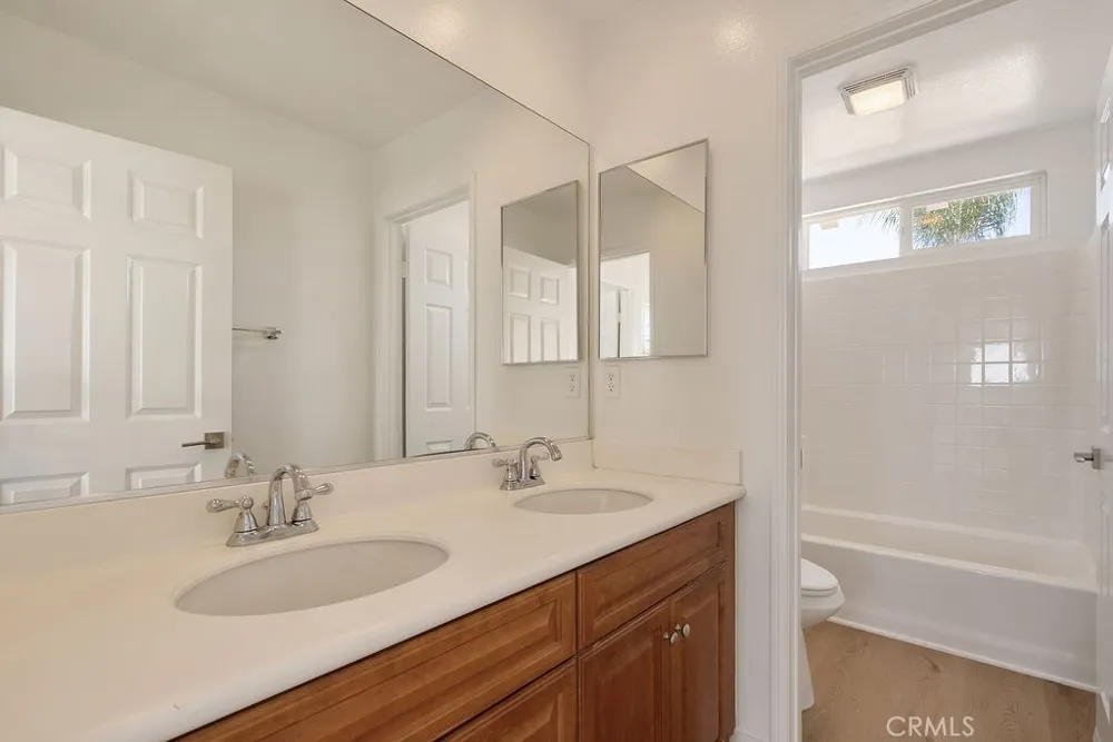 243 Monument Parkway Perris, CA 92570