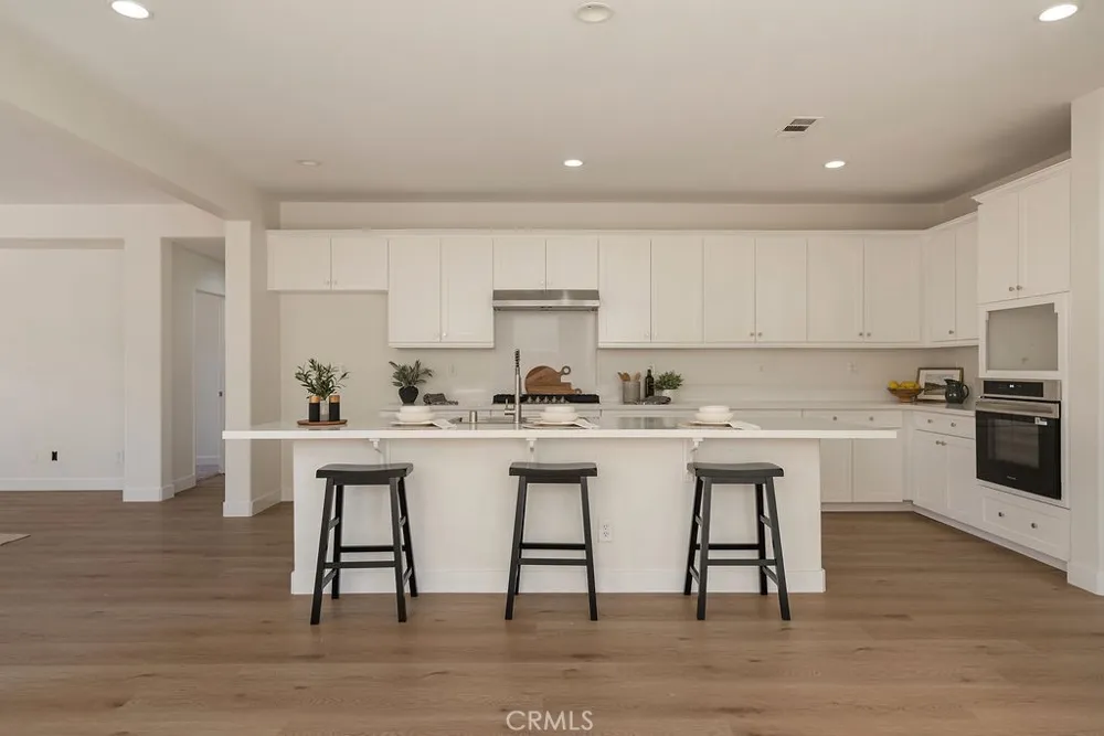 243 Monument Parkway Perris, CA 92570