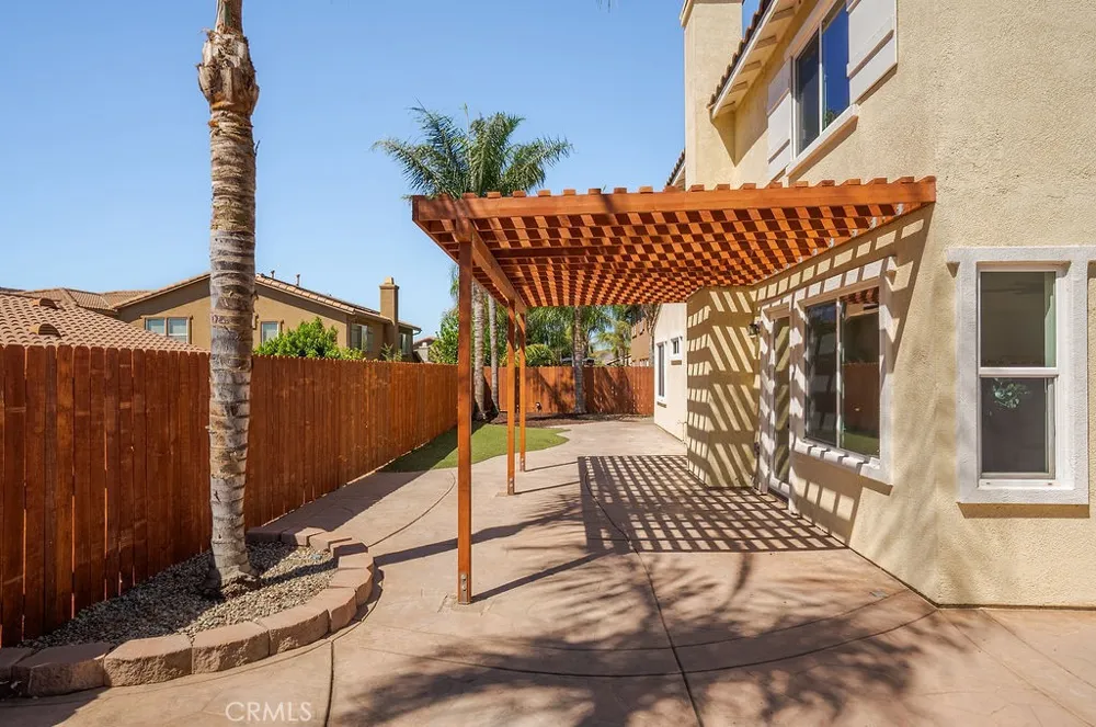243 Monument Parkway Perris, CA 92570