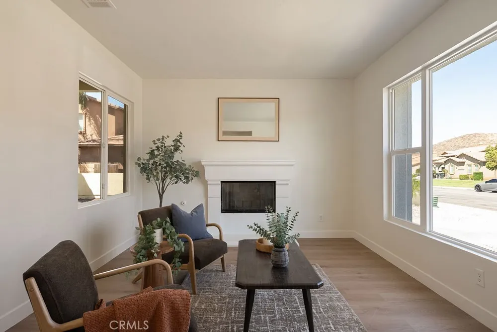 243 Monument Parkway Perris, CA 92570