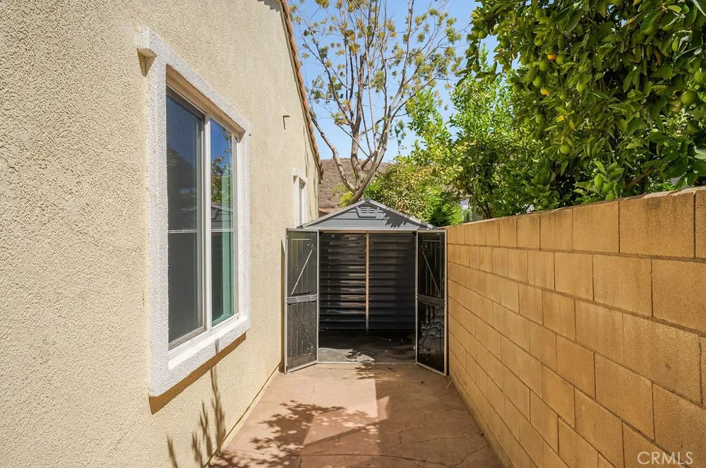 243 Monument Parkway Perris, CA 92570