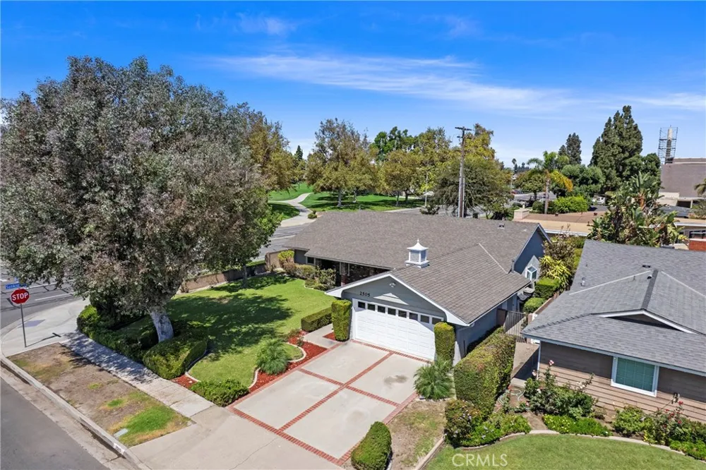 2505 E Oshkosh Anaheim, CA 92806