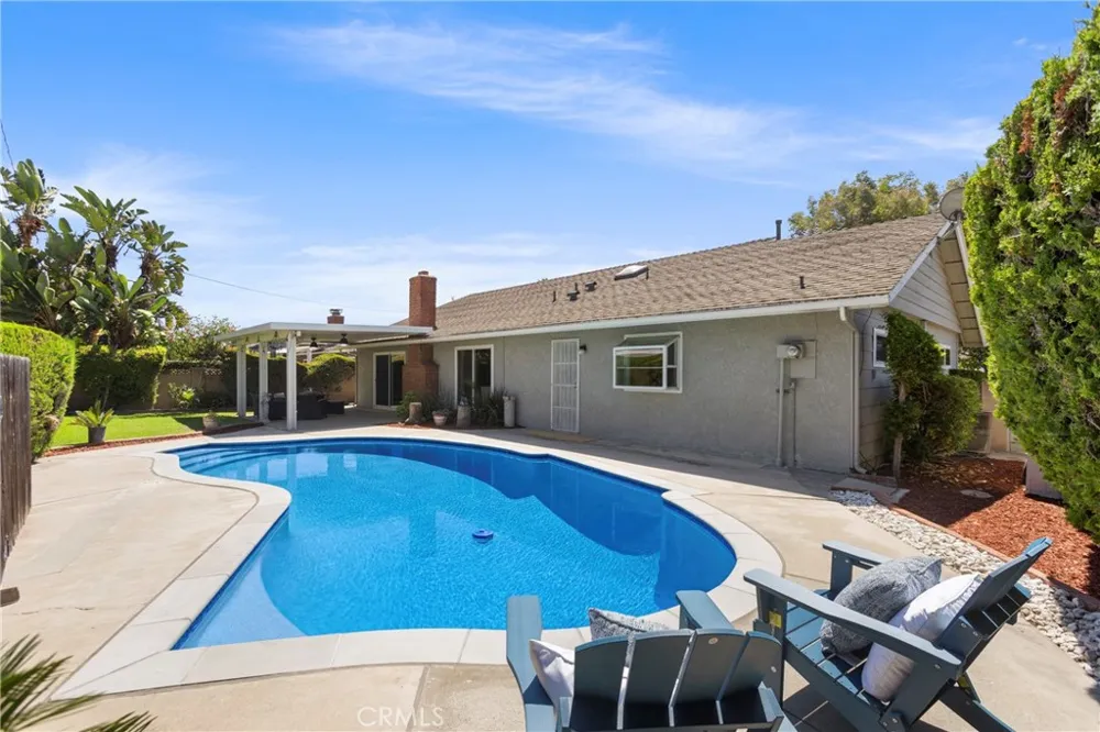 2505 E Oshkosh Anaheim, CA 92806