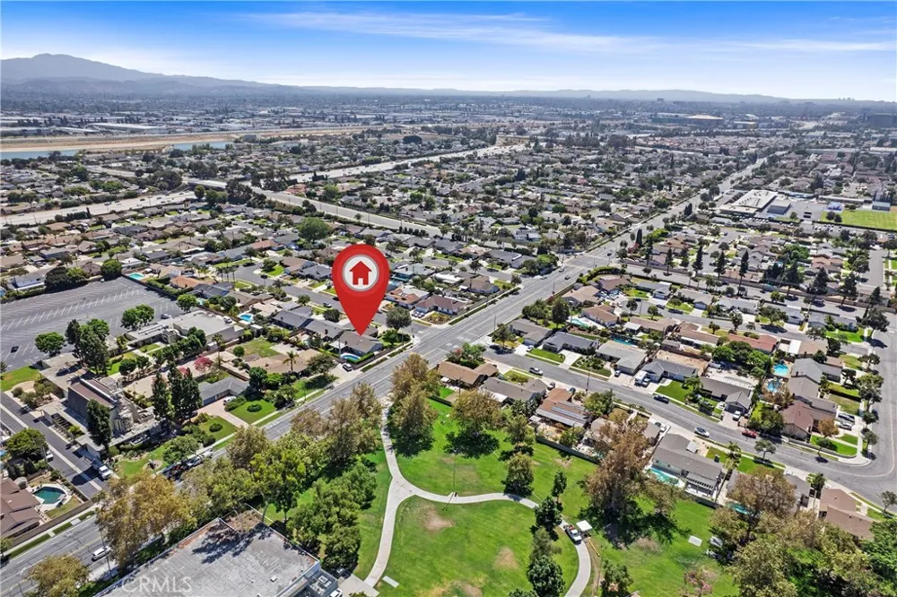2505 E Oshkosh Anaheim, CA 92806