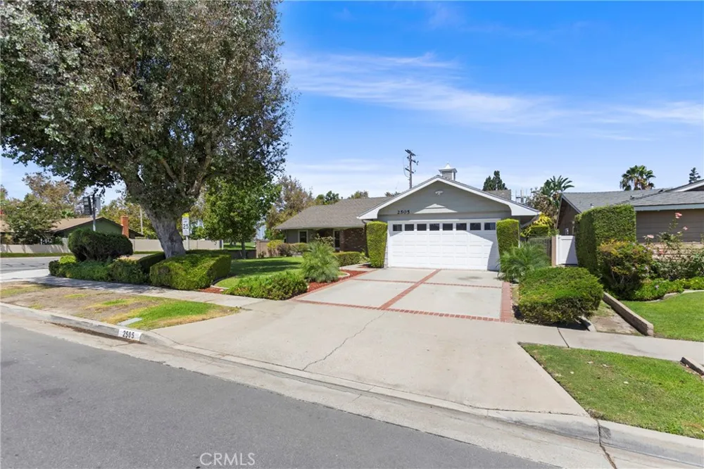2505 E Oshkosh Anaheim, CA 92806