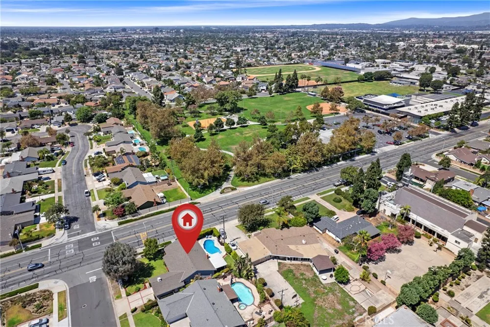 2505 E Oshkosh Anaheim, CA 92806