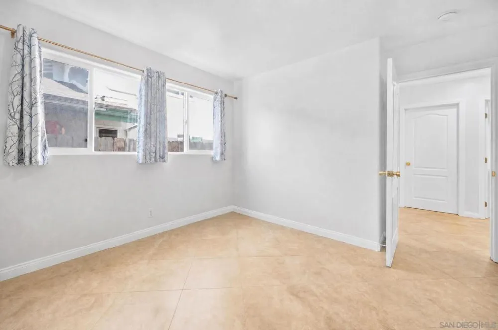 4531 Lisann St San Diego, CA 92117