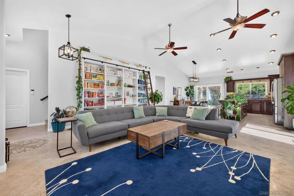 4531 Lisann St San Diego, CA 92117