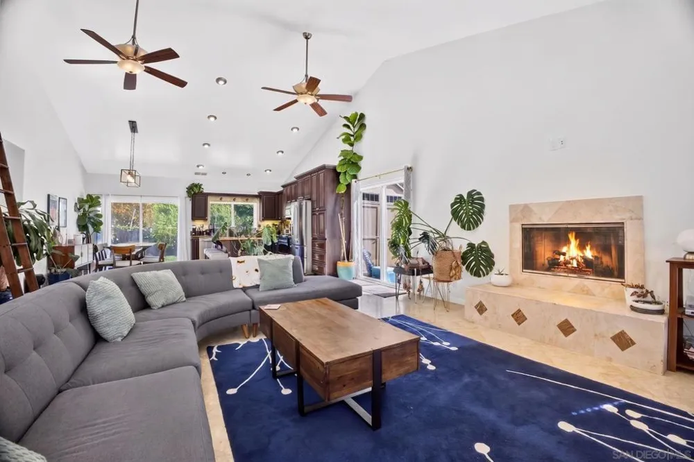 4531 Lisann St San Diego, CA 92117