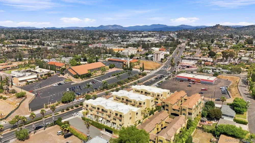 7725 El Cajon Blvd Unit 3 #3 La Mesa, CA 91942