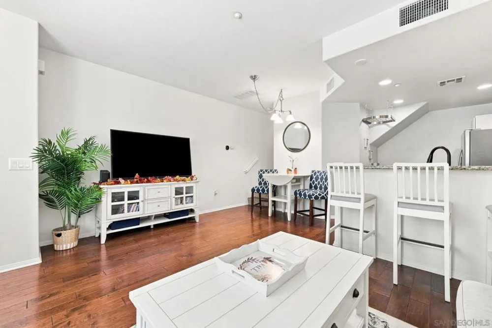 7725 El Cajon Blvd Unit 3 #3 La Mesa, CA 91942