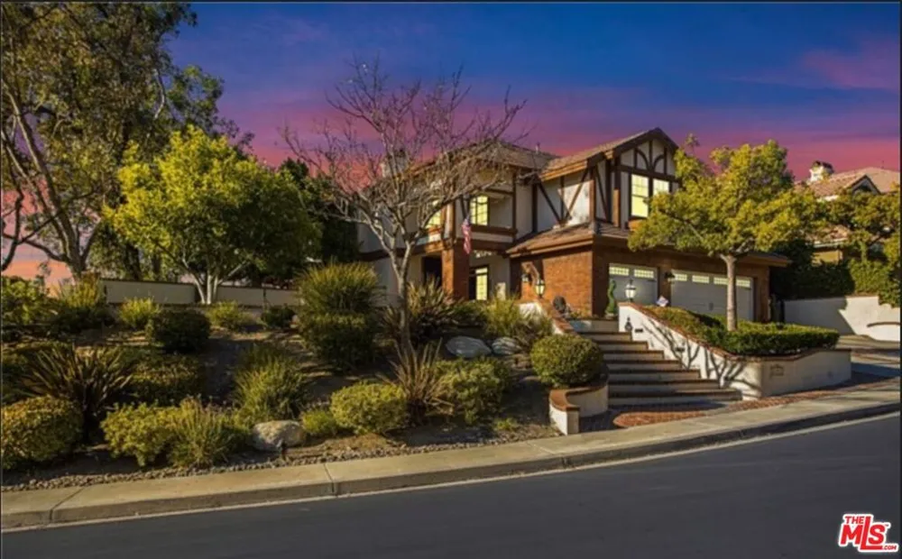 21871 Via De La Luz Rancho Santa Margarita, CA 92679