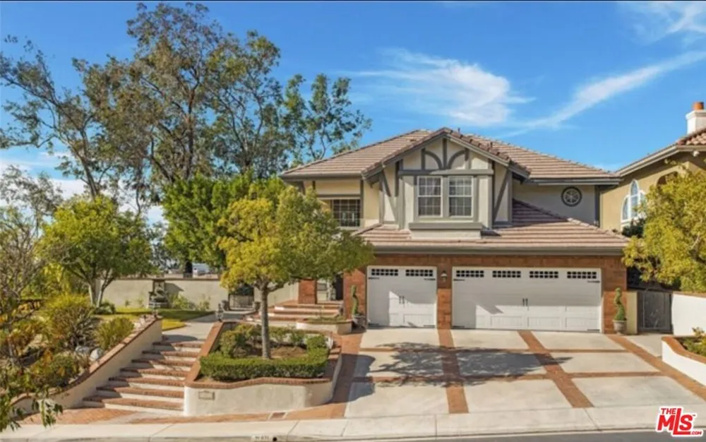 21871 Via De La Luz Rancho Santa Margarita, CA 92679