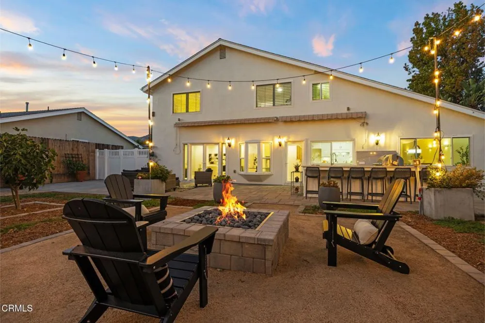 6442 Pinion Street Oak Park, CA 91377