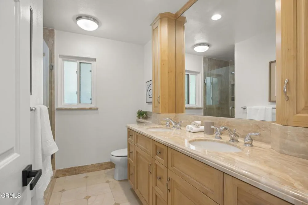 6442 Pinion Street Oak Park, CA 91377