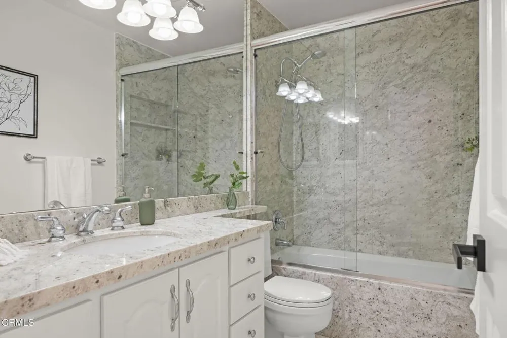 6442 Pinion Street Oak Park, CA 91377