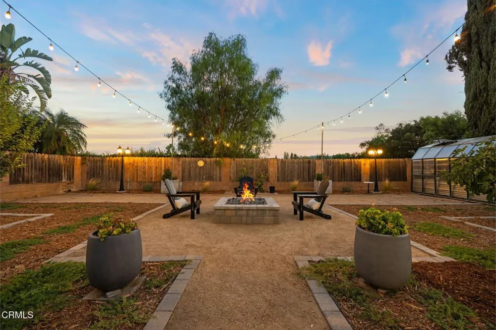 6442 Pinion Street Oak Park, CA 91377