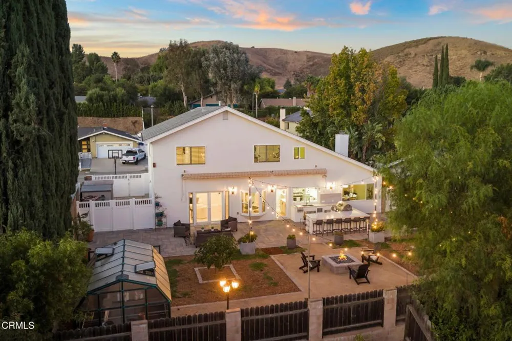 6442 Pinion Street Oak Park, CA 91377