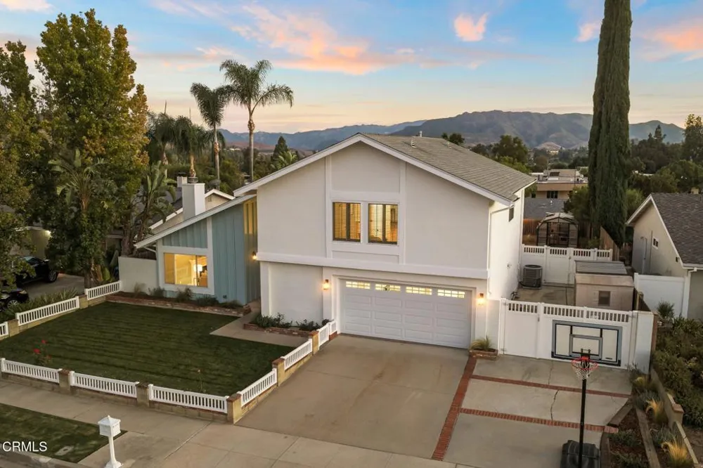 6442 Pinion Street Oak Park, CA 91377