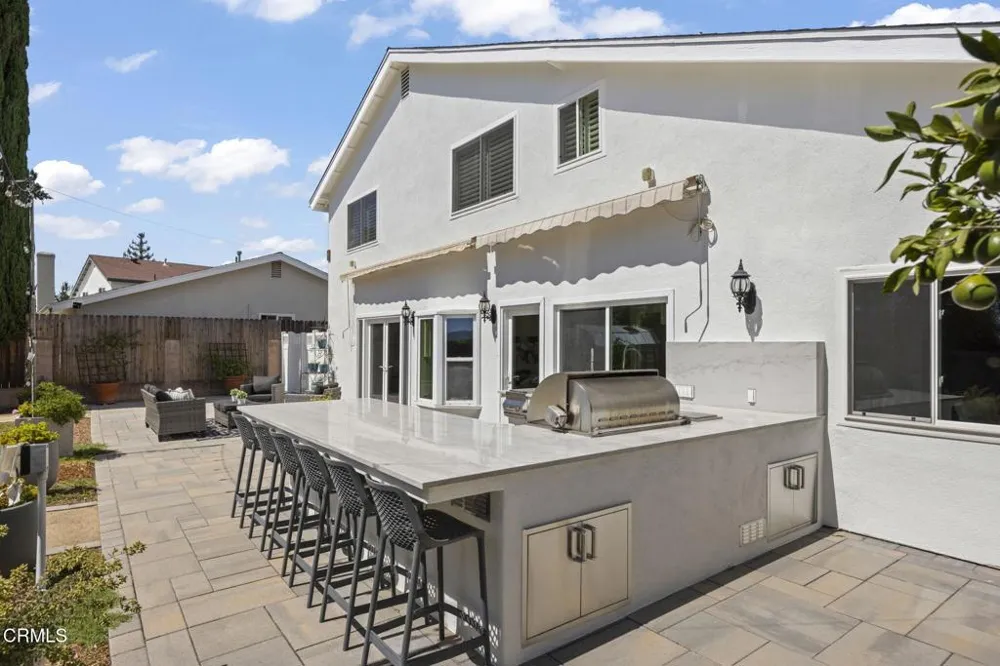 6442 Pinion Street Oak Park, CA 91377