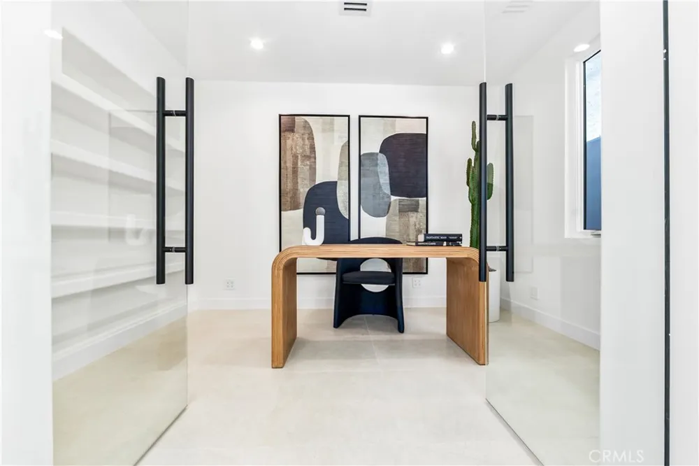 541 4th Manhattan Beach, CA 90266