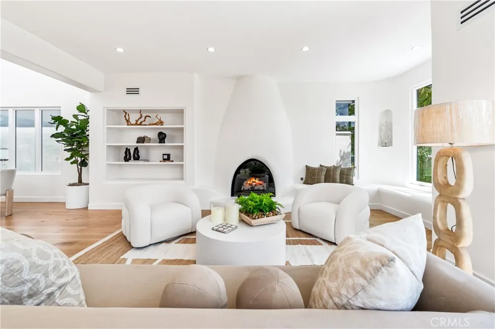 541 4th Manhattan Beach, CA 90266