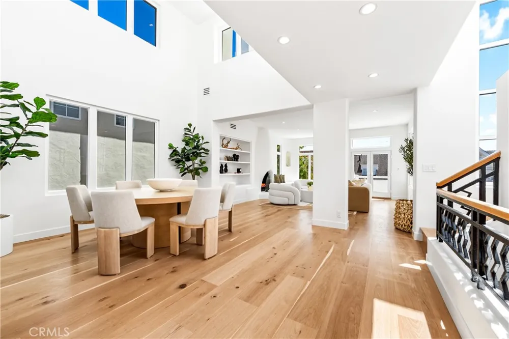 541 4th Manhattan Beach, CA 90266