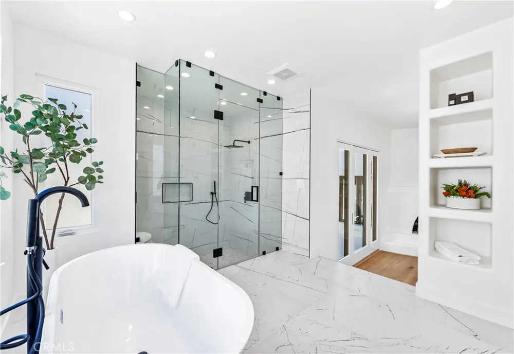541 4th Manhattan Beach, CA 90266
