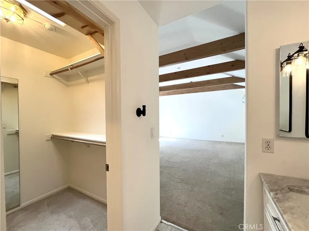546 11th #C Hermosa Beach, CA 90254
