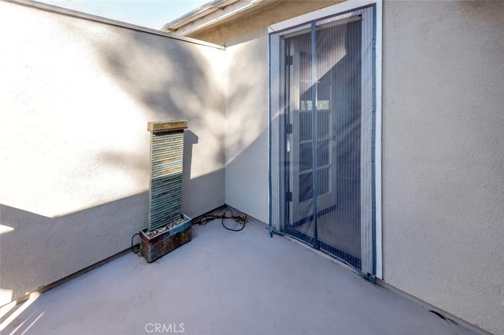 546 11th #C Hermosa Beach, CA 90254