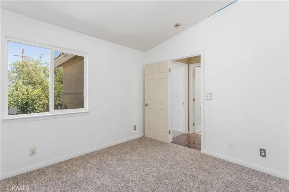 20989 South Road Apple Valley, CA 92307