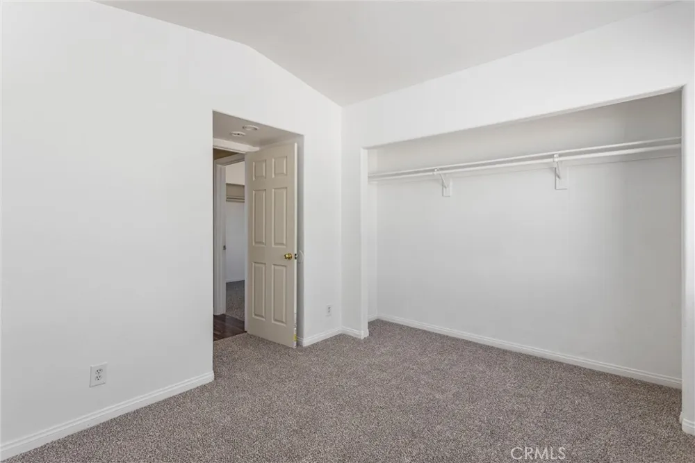20989 South Road Apple Valley, CA 92307