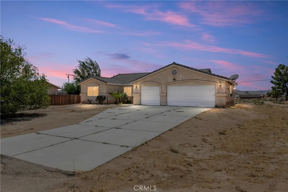 20989 South Road Apple Valley, CA 92307