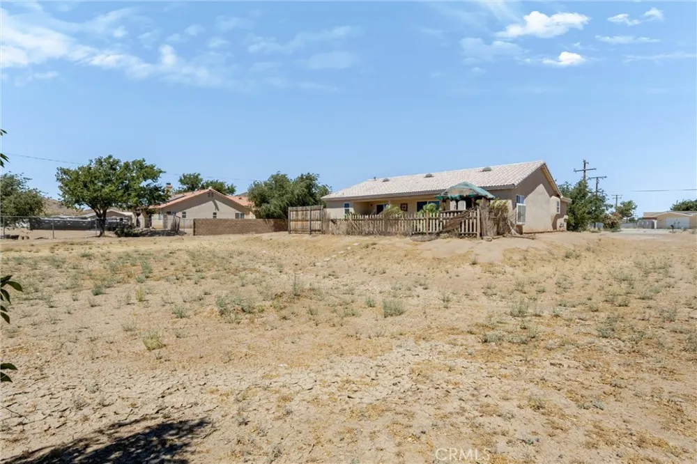 20989 South Road Apple Valley, CA 92307