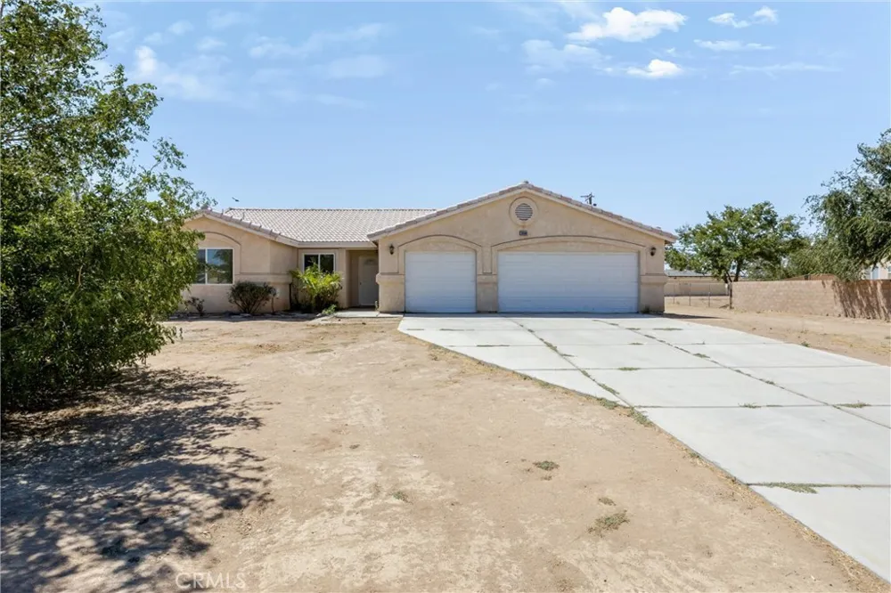 20989 South Road Apple Valley, CA 92307