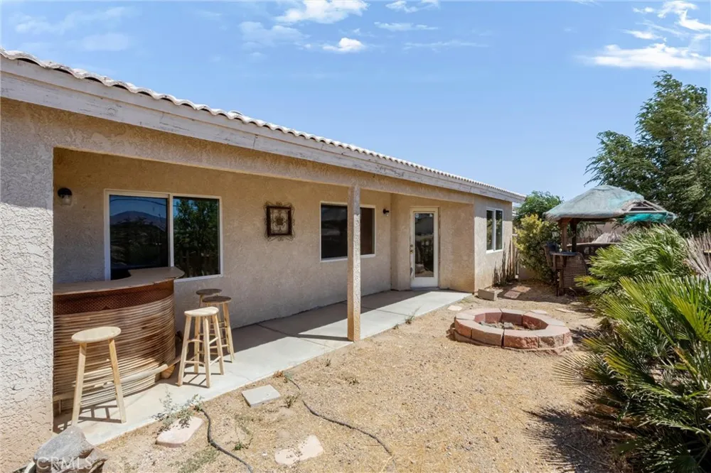 20989 South Road Apple Valley, CA 92307