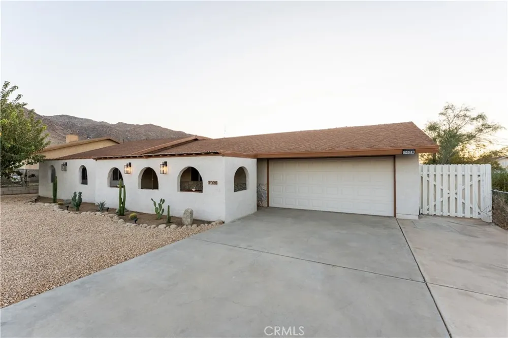 7026 Datura Avenue 29 Palms, CA 92277