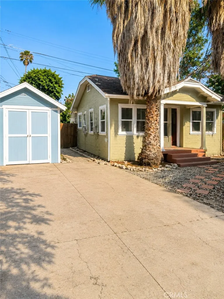 800 Hobart Los Angeles, CA 90029